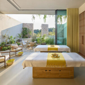 Masters in Motion: Μια σειρά wellness retreats με την υπογραφή του Mandarin Oriental, Costa Navarino