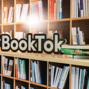 BookTok: Η κυρίαρχη τάση για το βιβλίο από το TikTok