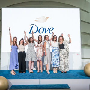 Dove Advanced Care: Λανσάρισμα νέας σειράς αφρόλουτρων