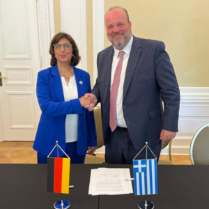 Στρατηγική σύμπραξη ΔΥΠΑ – BA: Καινοτομία και δεξιότητες στο επίκεντρο