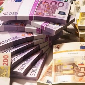 Ακριβότερα δανείστηκαν επιχειρήσεις και νοικοκυριά τον Αύγουστο στην Ευρωζώνη