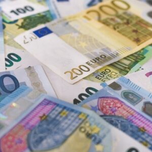 Προϋπολογισμός: Μειώθηκε το έλλειμμα στα 2,46 δισ. ευρώ  - Μεγάλη αύξηση εσόδων