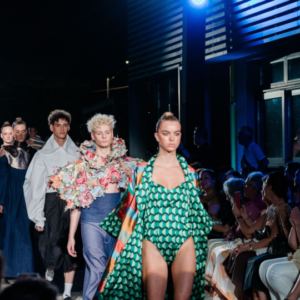Fashion shows της ΑΚΜΗ σε Αθήνα και Θεσσαλονίκη, με κοινό που ξεπέρασε τα 700 άτομα και στις 2 πόλεις