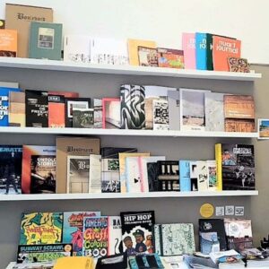 Imaginary Graffiti Bookstore: «Σχεδιάζοντας» μια νέα γενιά βιβλιοπωλείων