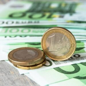 Μικρά επιχειρηματικά δάνεια σταθερού επιτοκίου κόντρα σε περιβάλλον διαδοχικών αυξήσεων επιτοκίων της ΕΚΤ