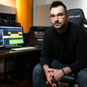 Grey Studios Athens: Η ομάδα που αλλάζει το επίπεδο στην παραγωγή ήχου και μουσικής