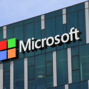 Έρευνα Microsoft: Η Τεχνητή Νοημοσύνη μπορεί να εξοικονομήσει έως και 23 εκατ. ώρες την εβδομάδα στον Δημόσιο Τομέα