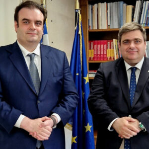 Συνάντηση Πιερρακάκη – ΚΕΕΕ: Στο επίκεντρο η στήριξη της επιχειρηματικότητας