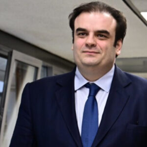 Επίσκεψη Πιερρακάκη στην Αρχή Καταπολέμησης της Νομιμοποίησης Εσόδων από Εγκληματικές Δραστηριότητες