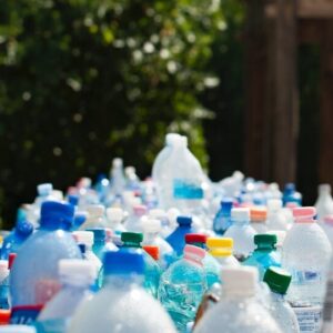 Κομισιόν: Λήψη μέτρων κατά 11 κρατών μελών για τη μείωση αποβλήτων από πλαστικά μίας χρήσης