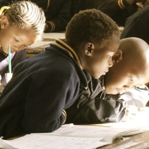 Κομισιόν: Πρωτοβουλία 100 εκατ. ευρώ για την ενδυνάμωση της ποιοτικής εκπαίδευσης στην Αφρική​