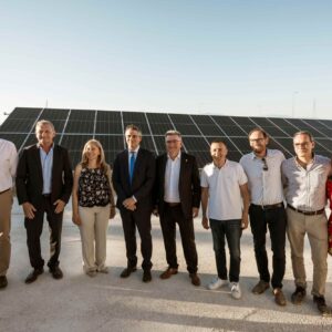 Ολυμπία Οδός: Τελετή εγκαινίων του προγράμματος ηλιακής ενέργειας κατά μήκος του αυτοκινητόδρομου Αθηνών-Πατρών