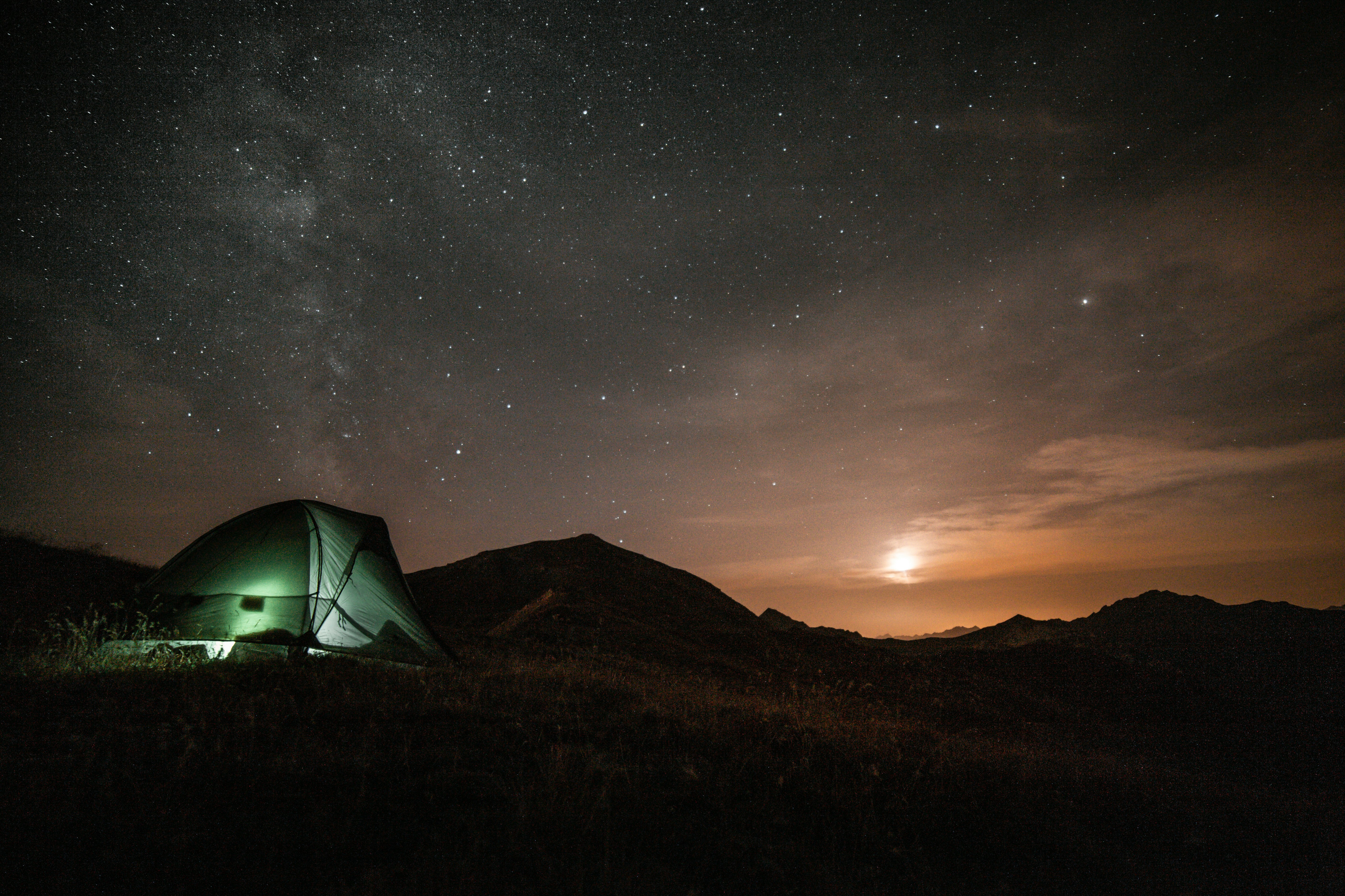 at-night-2.jpg?mtime=20250515160415#asset:545798