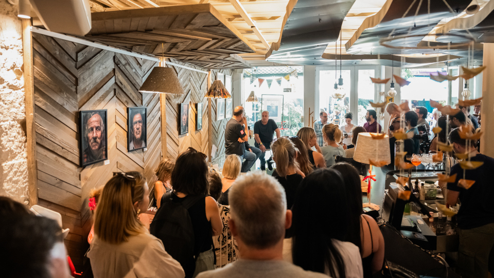 higgs_happy_hour_sxedia2.jpg?mtime=20240708144257#asset:489546