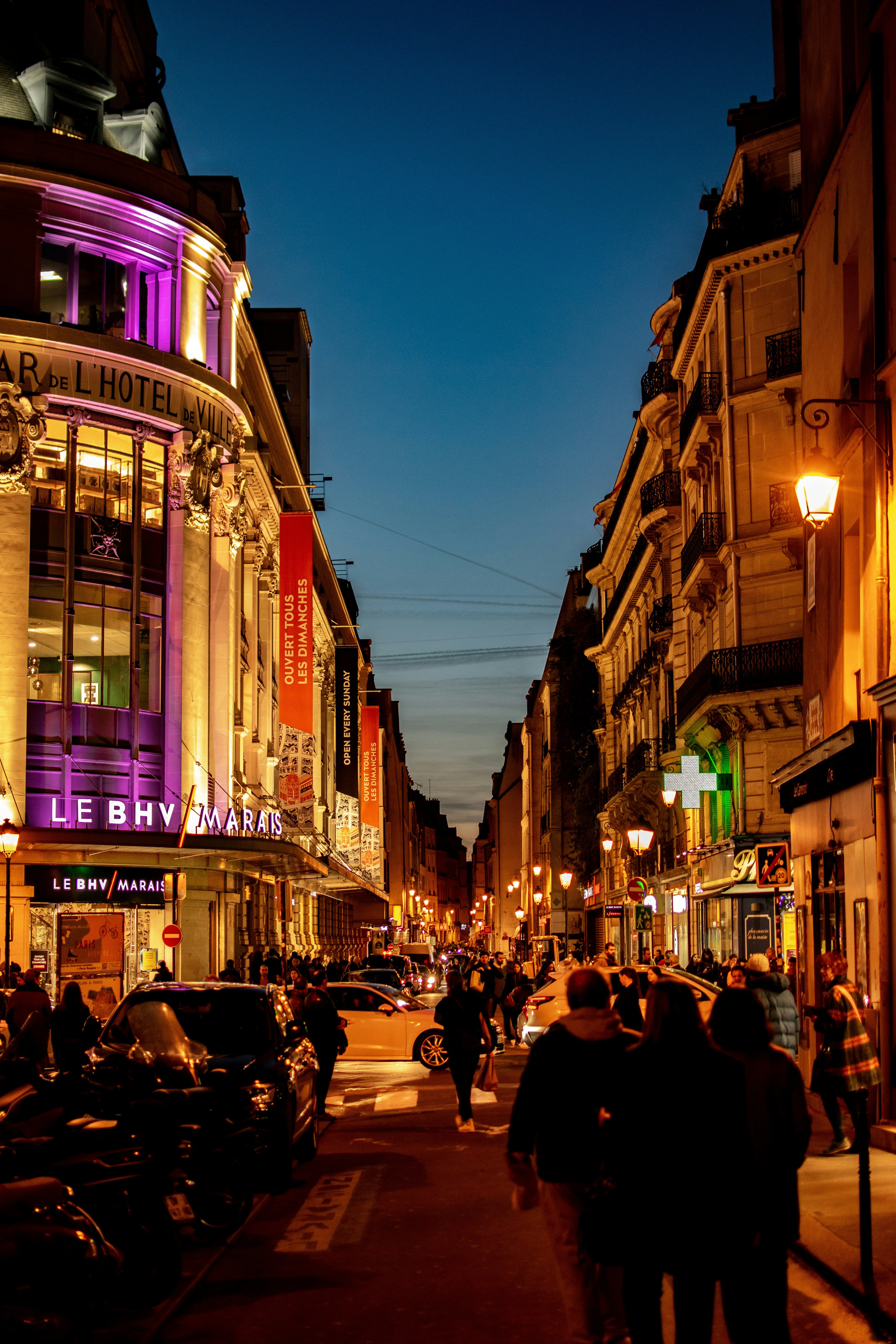 paris-at-night-2.jpg?mtime=20250515161247#asset:545812