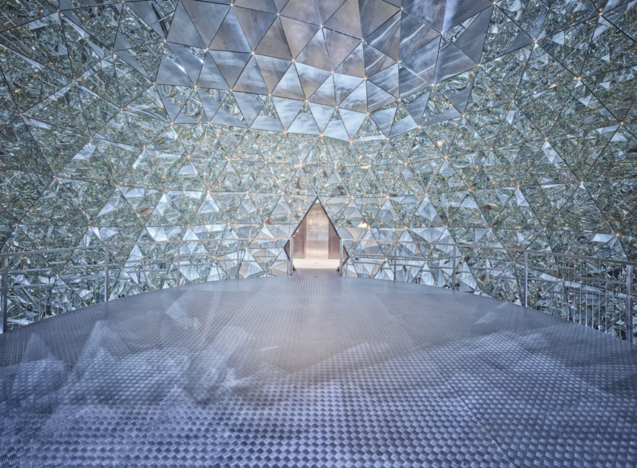 tudio_Job_2_cSwarovski.jpg?mtime=20251003160631#asset:567724