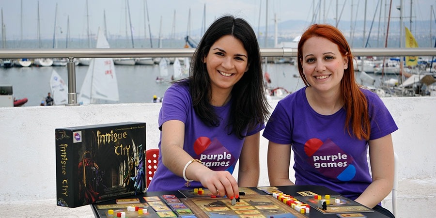 Purple Games: Tα επιτραπέζια παιχνίδια που "κερδίζουν" στο εξωτερικό