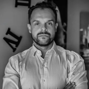 Αποστόλης Κουμαρίνος