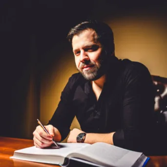 Νάσος Νικολάου