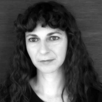 Ασημένη Τούντα