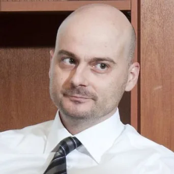 Κώστας Παπανίκος