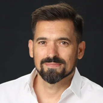 Μιχάλης Χαριτόπουλος