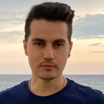 Σταύρος Τσιάρας