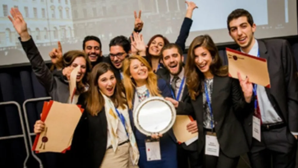 Πρωταθλήτρια Κόσμου η Νομική Σχολή του Πανεπιστημίου Αθηνών