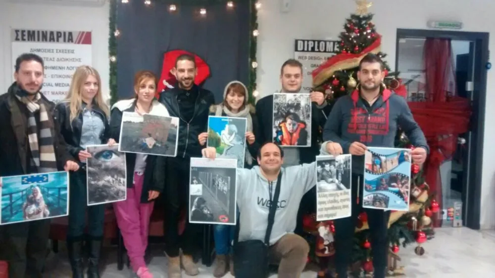 Οι σπουδαστές ‪photoshop του ‪Future Business School δημιούργησαν αφίσες με θέμα τη μετανάστευση