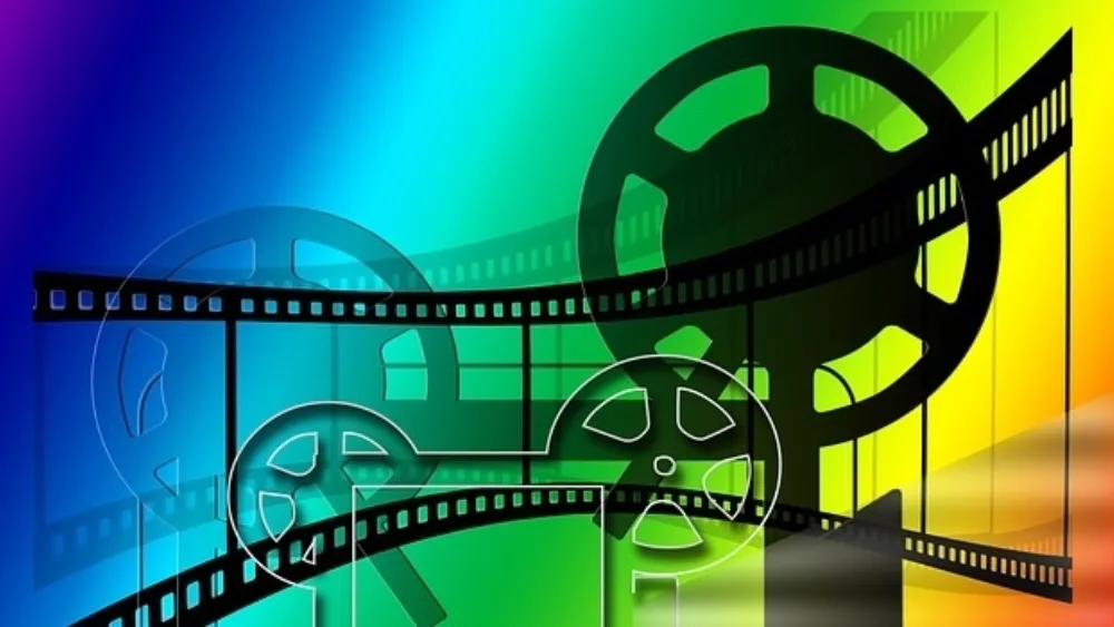 «360° Taratsa film Festival»: Τρεις ταράτσες της Θεσσαλονίκης μετατρέπονται σε θερινά σινεμά