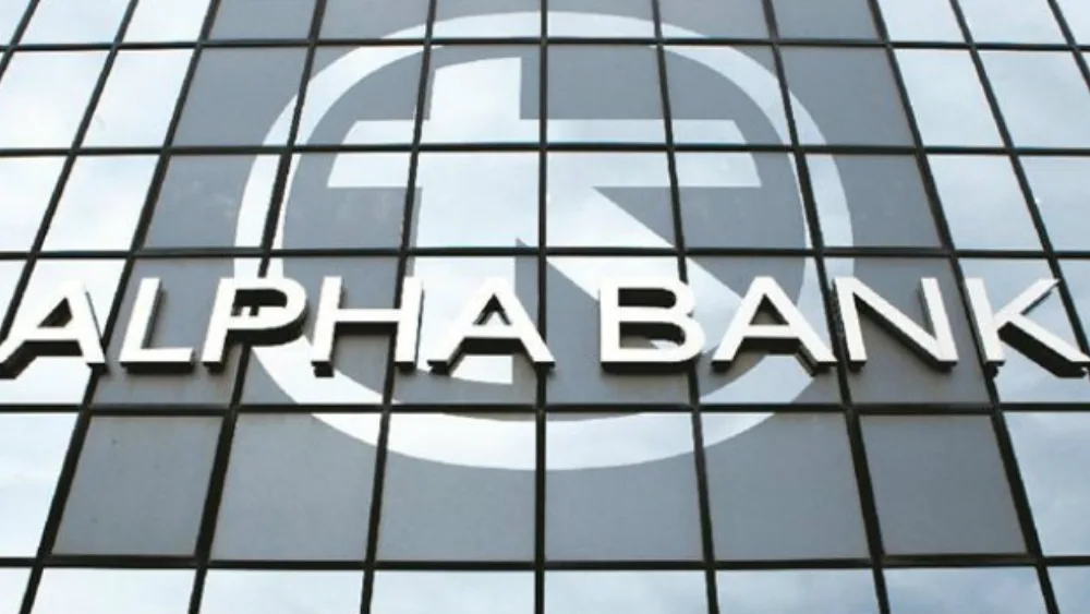 Alpha Bank: Οι εισπράξεις από τον τουρισμό αυξήθηκαν στο υψηλότερο επίπεδο των τελευταίων ετών