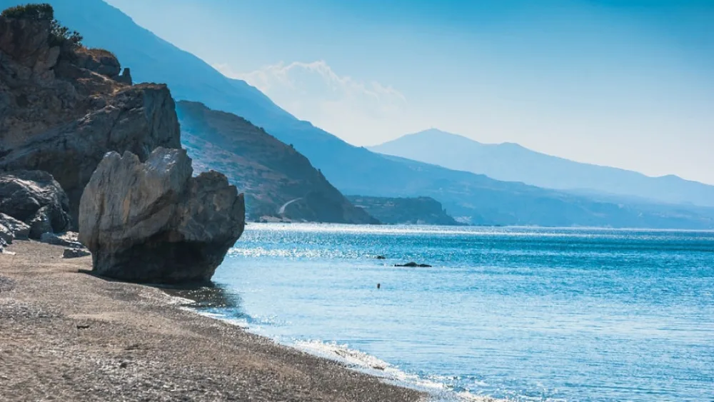 Δύο νέες τουριστικές επενδύσεις σε Εύβοια και Κρήτη