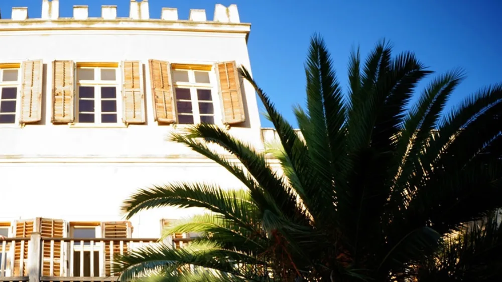 Ένα εναλλακτικό σχολείο για νέους ανοίγει τις πόρτες του τον Νοέμβριο και δίνει υποτροφίες σε νέους που ζουν στην Ελλάδα