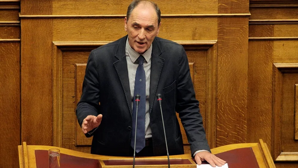 Σταθάκης: Στα επιμελητήρια ανατίθενται τα Κέντρα Εξυπηρέτησης Επιχειρήσεων
