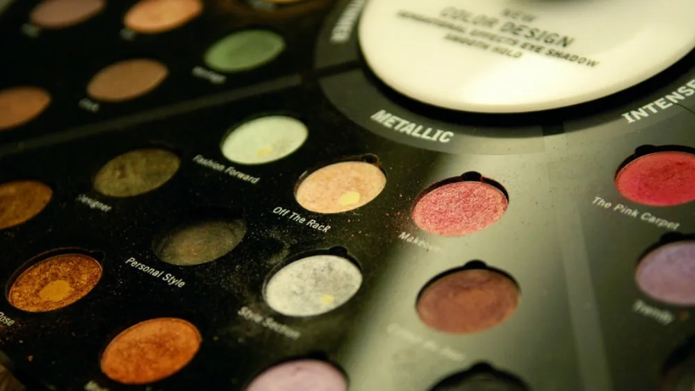 Αγορές καλλυντικών μέσω Ίντερνετ,τα πιο δημοφιλή online stores του εξωτερικού και της Ελλάδας