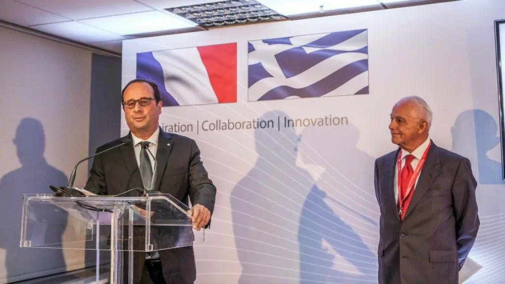 Ο François Hollande επισκέφτηκε τα γραφεία του Corallia