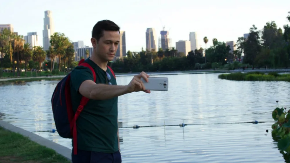 Ξεκινά η κυκλοφορία του ‘ultra-smartphone’ LG V10 σε παγκόσμιο επίπεδο