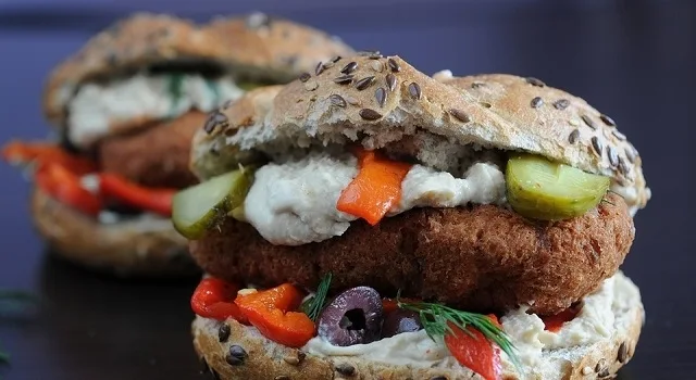 Καλαμάτα: Δεκατιανό σε 500 μαθητές από το Δήμο ημερησίως