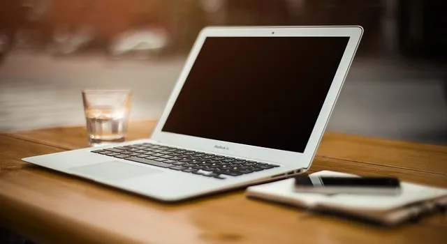 Αιτήσεις στο e-inclusion.gr για δωρεάν λαπτοπ και internet