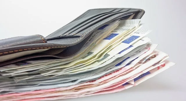 Εισφορές «μαμούθ» θα πληρώνουν απο το 2017 οι επαγγελματίες