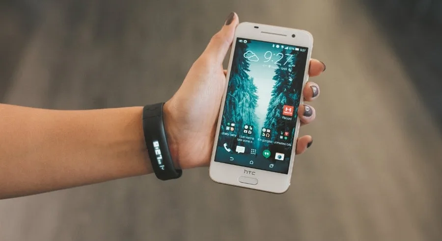 Η ΗTC και η Under Armour ανακοίνωσαν την κυκλοφορία του UA HealthBox™