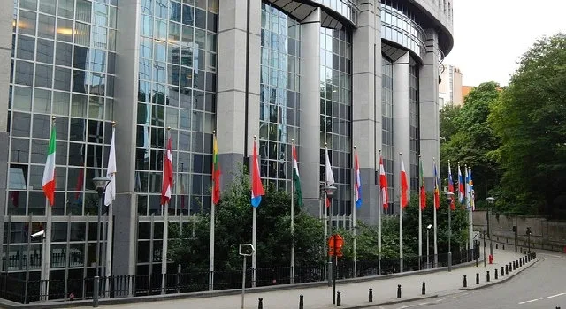 Ενίσχυση της ανταλλαγής ποινικών μητρώων για πολίτες τρίτων χωρών προτείνει η Ευρωπαϊκή Επιτροπή