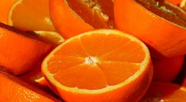 Δωρεάν διανομή πορτοκαλιών στην Αγία Παρασκευή