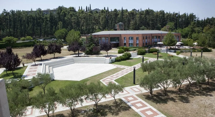 Νέα προγράμματα οικονομικής ενίσχυσης για σπουδές στο American College of Thessaloniki