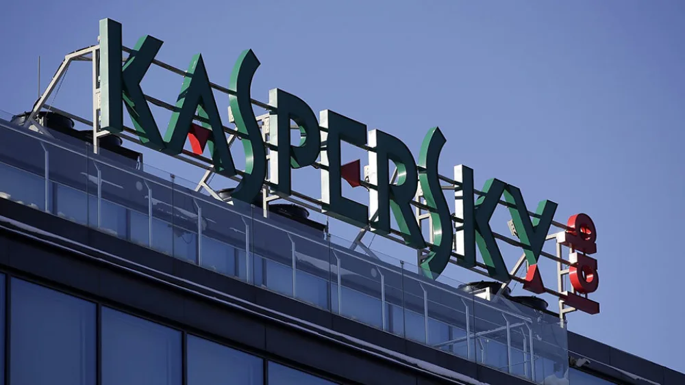Kaspersky: Πόσο επικίνδυνα είναι τα προεγκατεστημένα adware σε φορητές συσκευές