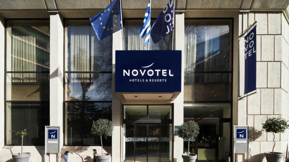 Το Novotel Athens ανανεώνει τη γαστρονομική του ταυτότητα και υποδέχεται τον executive chef Π. Βαλσαμάκη
