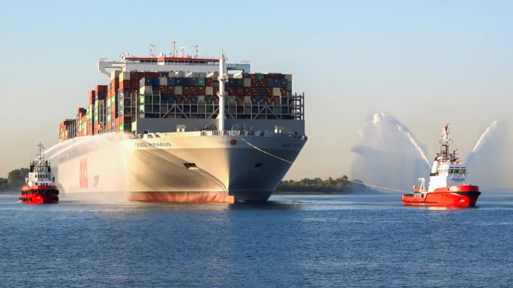 H PCT καλωσορίζει το OOCL PIRAEUS, ένα από τα μεγαλύτερα πλοία containers παγκοσμίως
