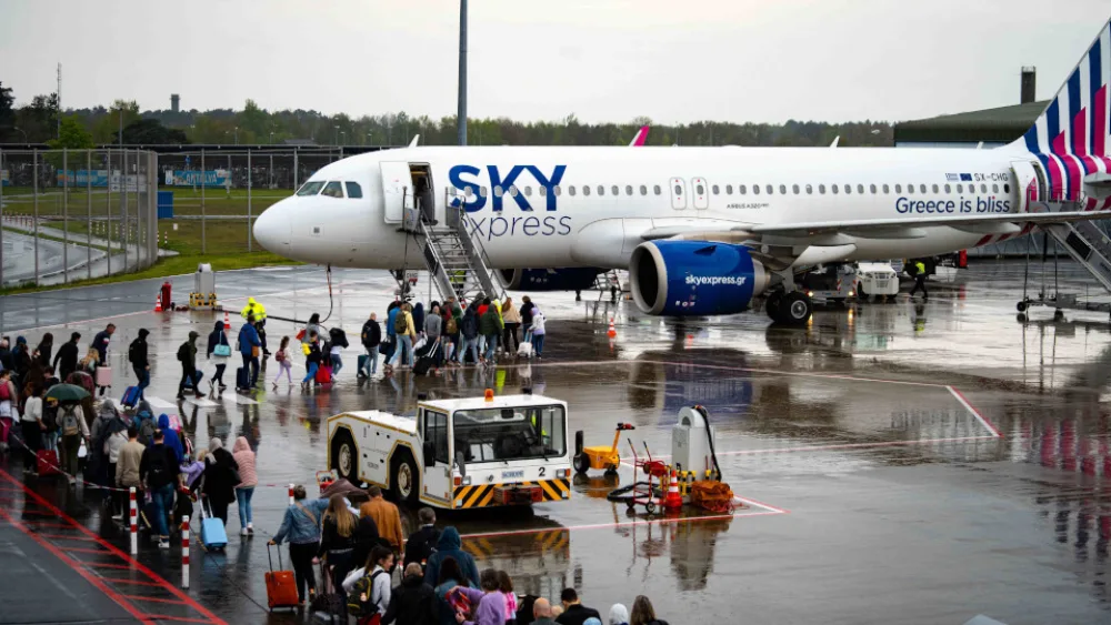 Συνεργασία SKY express – Sunweb για απευθείας πτήσεις σε έξι ελληνικές πόλεις από την Ευρώπη