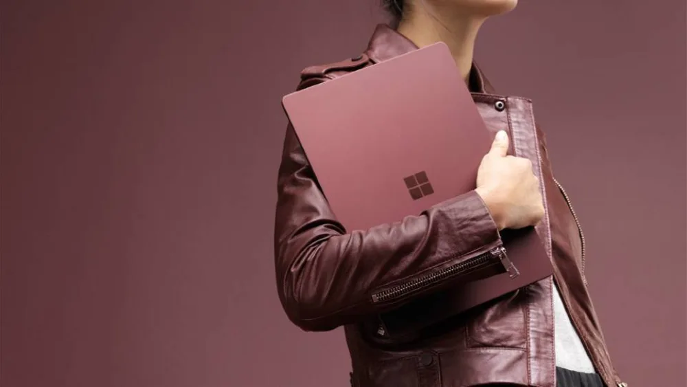 Η σειρά Microsoft Surface είναι τώρα διαθέσιμη και στην Ελλάδα