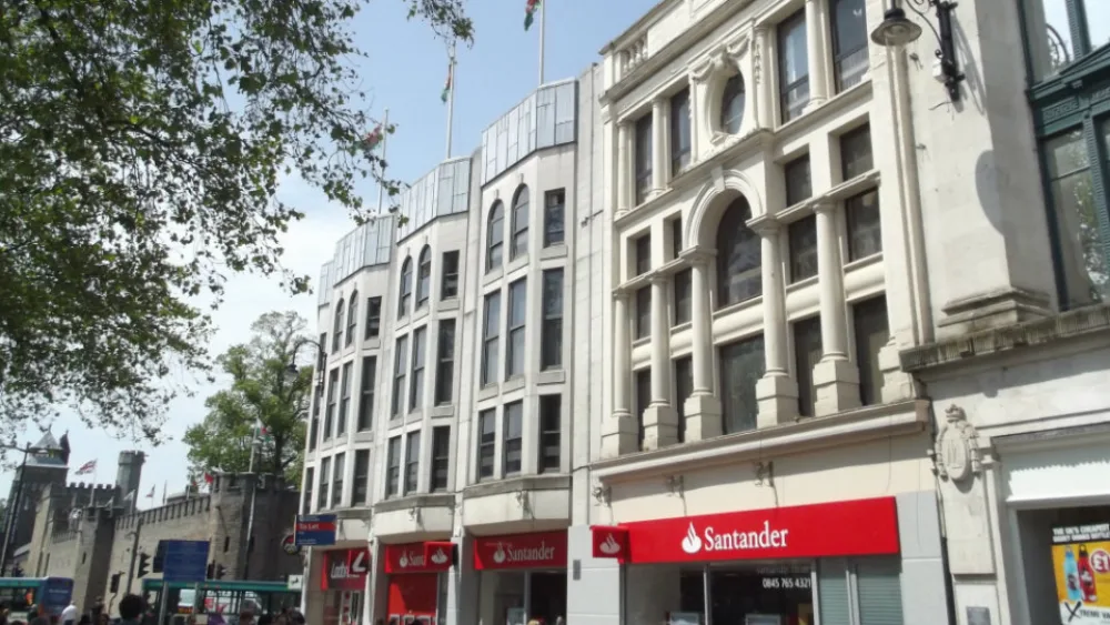 Η ισπανική Santander επενδύει στην Ebury, μια fintech με παρουσία στην Ελλάδα